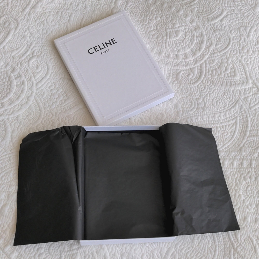 Celine Box - Picture 4 of 8